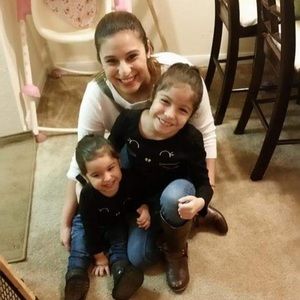 Meet your Posher, Airam